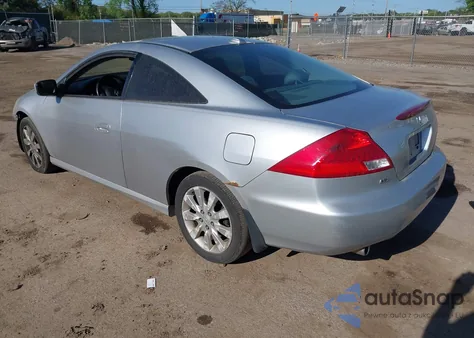 2006 Honda Accord 3.0 Ex z USA, uszkodzony, nr VIN 1HGCM82616A012812